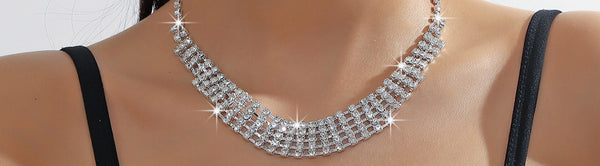 Claw Chain Necklace Bracelet Earrings Four-piece Ring Set Pack
