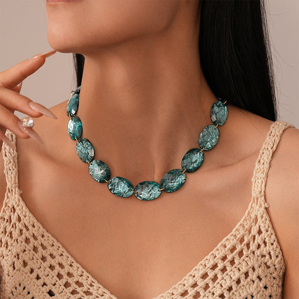 Niche Resin Oval Geometric Clavicle Chain